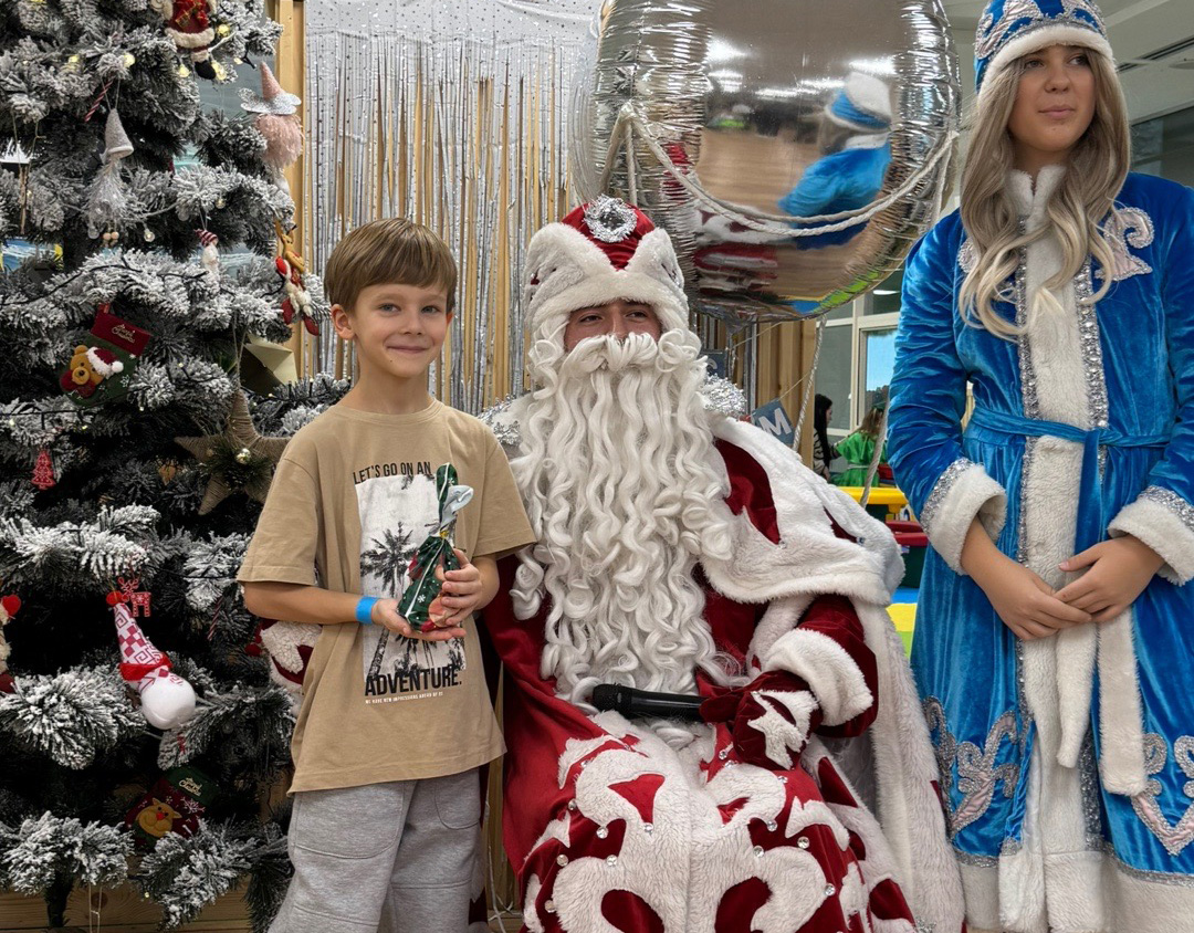 Анимационная программа на новогодние каникулы в Алуште, комплекс «Миндальная Роща»