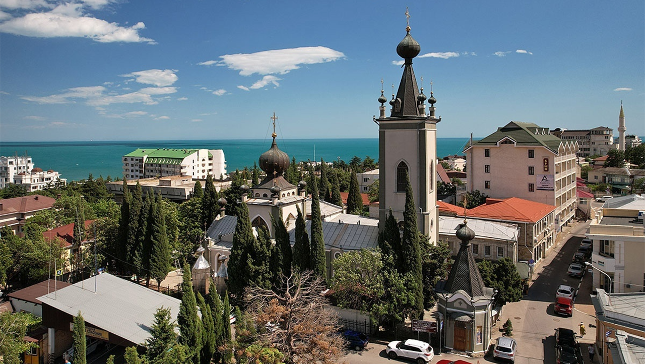 Храм Всех Святых в Крыму в Алуште