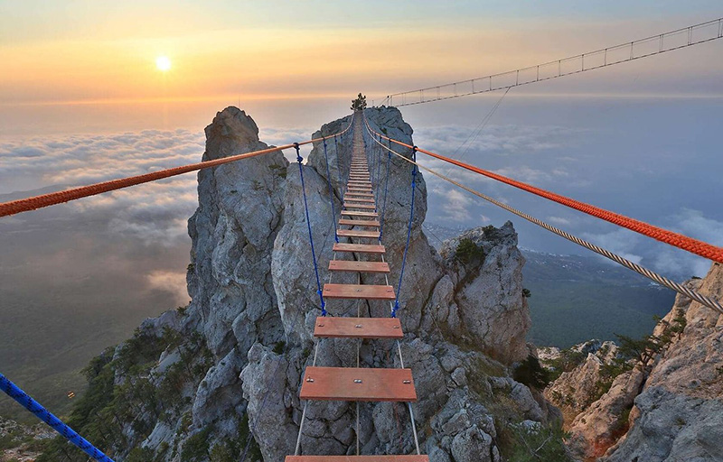Фото №1 Экскурсии в Алуште - Миндалина Роща, Крым